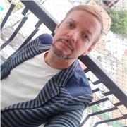 Profesional Colombiano graduado en Derecho (Brasil) donde vivi y trabaje por 22 años y ahora radicado en España.